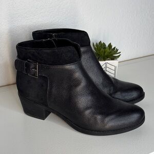 Naturalizer Black Leather Ankle Boots